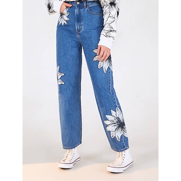 LEVI'S® X FARM HIGH LOOSE WOMEN'S JEANS - Picture 2 of 9